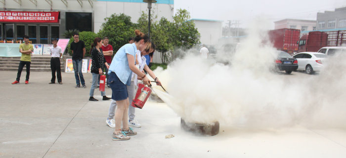 消防运动会，刘潭服装员工都是行动派，不服来辩……