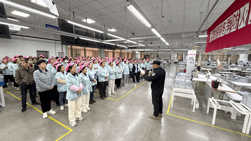 刘潭服装：防火培训筑防线，安全意识入人心