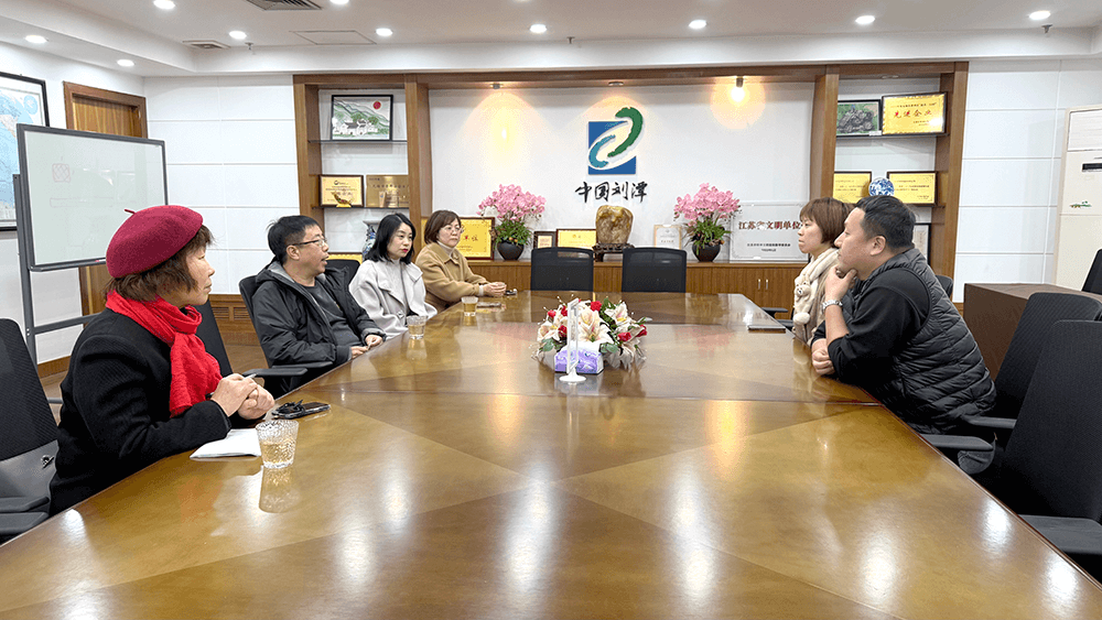 情暖企业，爱满刘潭&mdash;&mdash;区慈善总会走访慰问刘潭服装