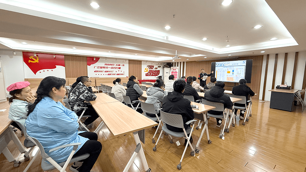 筑牢安全防线赋能新程启航&mdash;&mdash;刘潭服装开展新员工入职培训